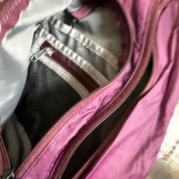 Eddie Bauer backpack π - Picture 6 of 16